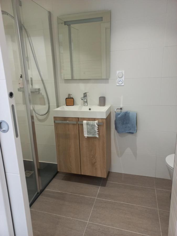 La Casa Bed&Breakfast Entree Independante 26M2 Calme Proche De Tout Wifi Parking Prive Jardin Terrasse Юрюня Екстериор снимка