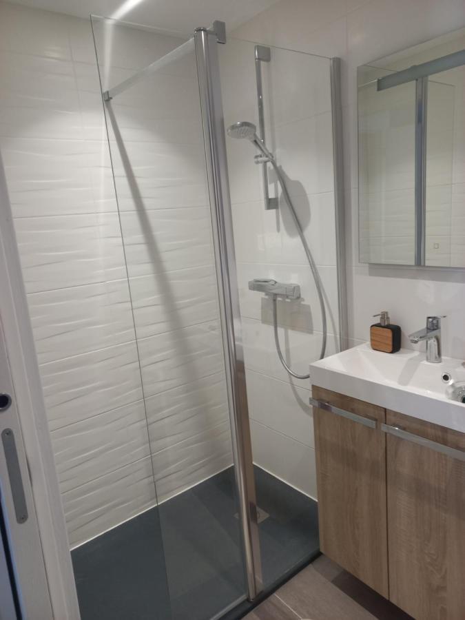 La Casa Bed&Breakfast Entree Independante 26M2 Calme Proche De Tout Wifi Parking Prive Jardin Terrasse Юрюня Екстериор снимка